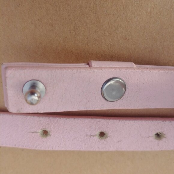 Gap real leather pale light pink narrow skinny snap post belt with bow M… - Picture 8 of 9